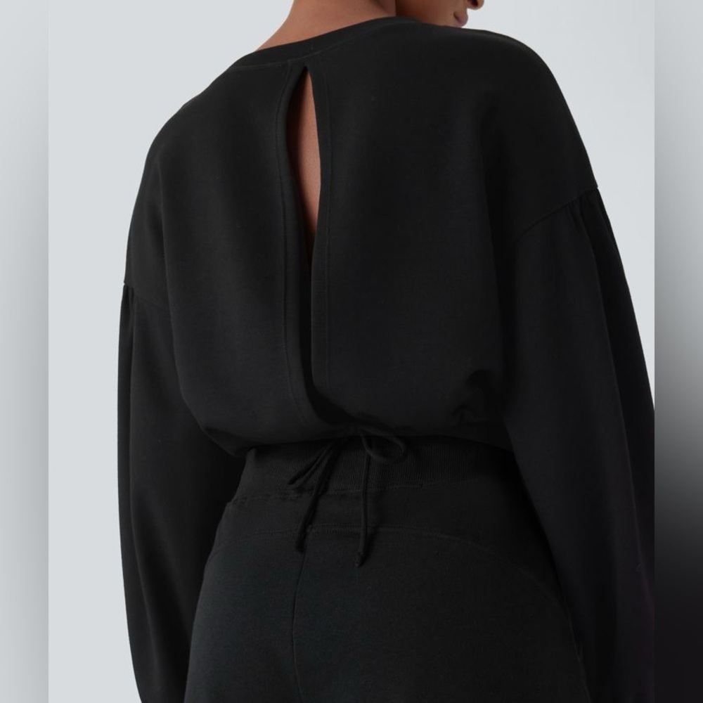 NWT HALARA Black Long Sleeve Crop Top - Picture 2 of 8